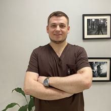 Стоматолог Белов